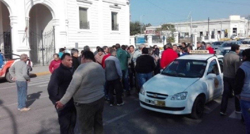 Desde hoy aumento en la tarifa de Taxis y Remises