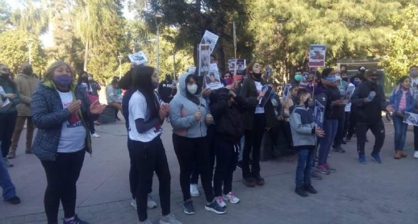 Familiares y Amigos marcharon para pedir Justicia por Micaela Gordillo