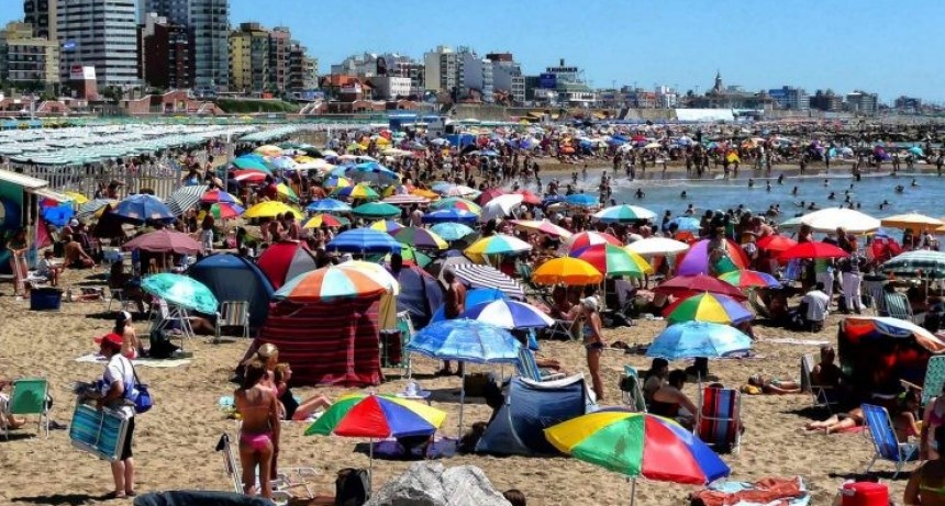 Finalmente habrá temporada de verano en la Costa: lo confirmó el Ministerio de Turismo