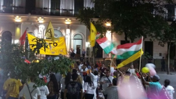 Catamarqueños ya festejan la victoria de Mauricio Macri